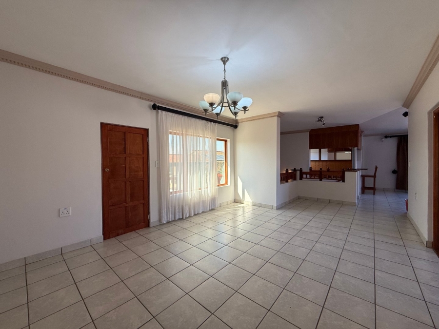 5 Bedroom Property for Sale in Birdwood Estate North West